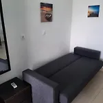 아파트 In With Sea Views & Pool 바니체스