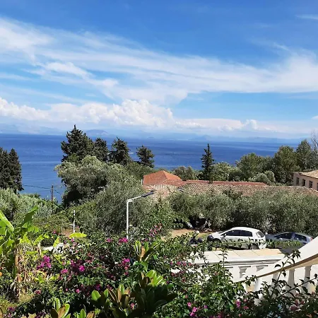 Sea Apartment In Mpenitses * Benícesz