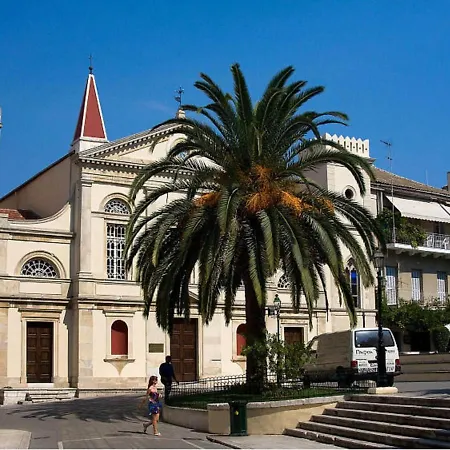 Daire In With Sea Views & Pool Benitses (Corfu)