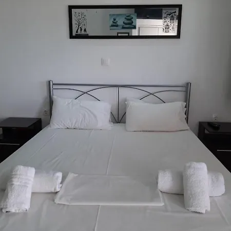 Spacious In With Terrace Benitses (Corfu)