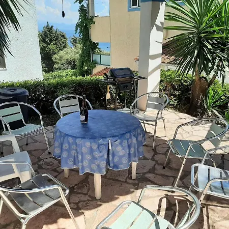 Spacious In With Terrace