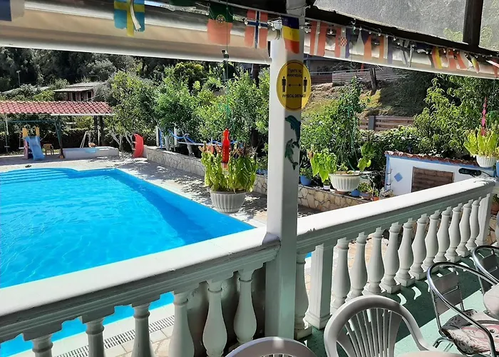 Appartement In With Sea Views & Pool Benitses (Corfu)