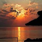 公寓 In With Sea Views & Pool 贝尼蔡斯