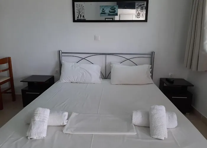 In With Sea Views & Pool Μπενίτσες